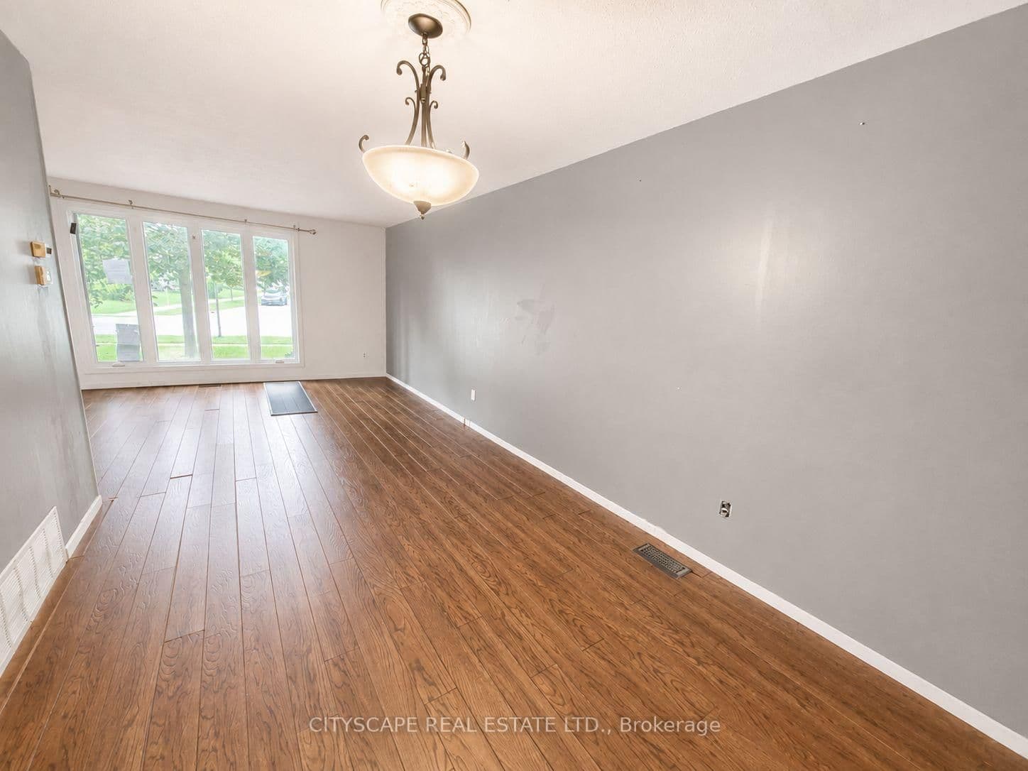 850 Berkshire Drive, Unit 8 thumbnail 7