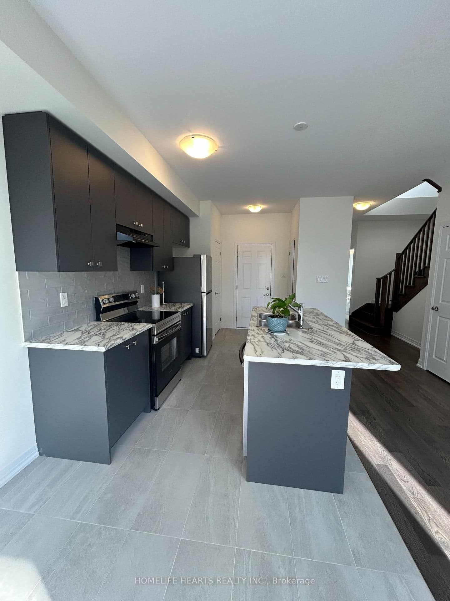 89 Brighton Lane thumbnail 10