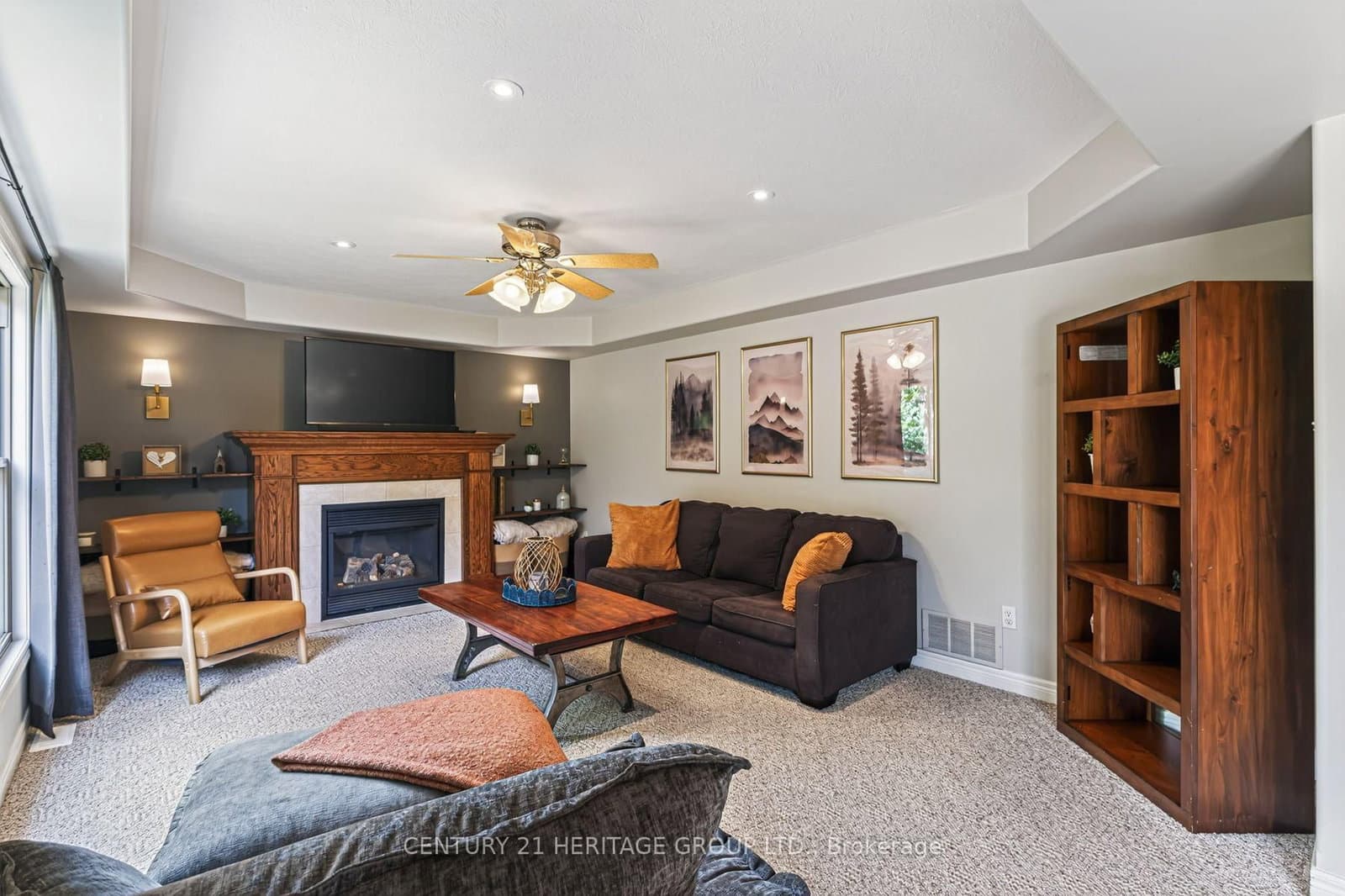 224 Dundas Street W thumbnail 20