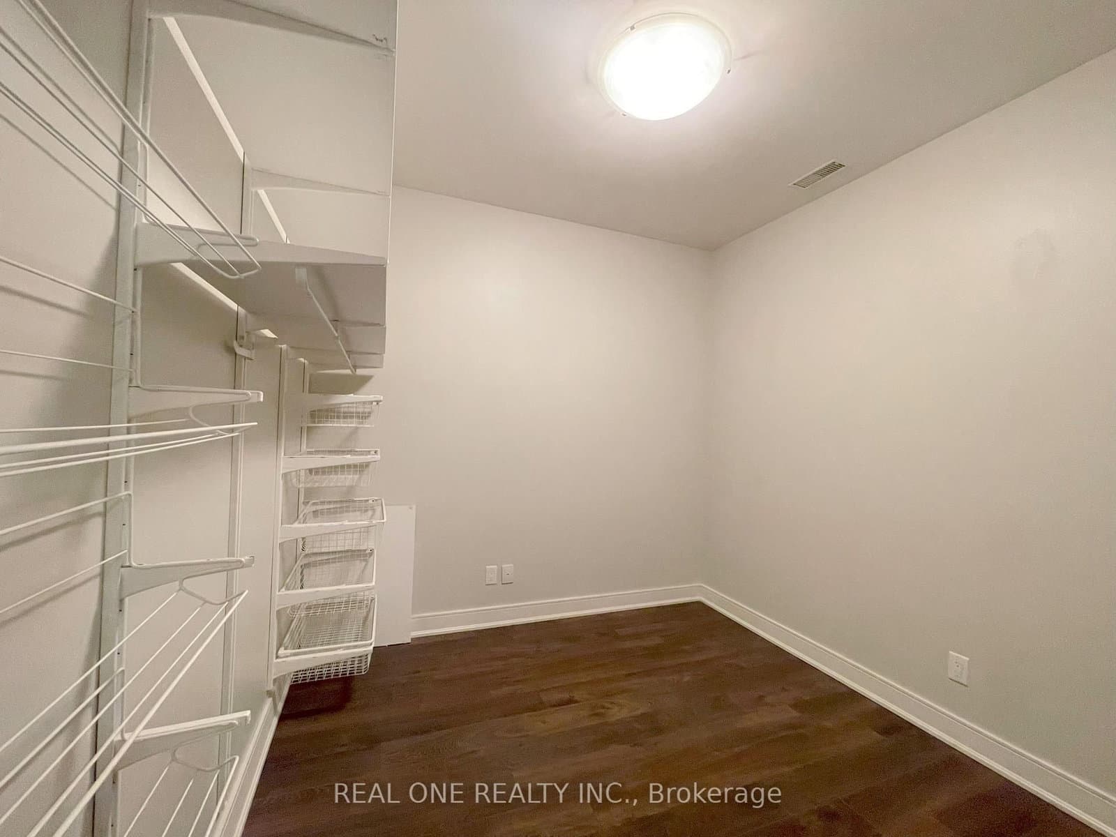 150 Main Street W, Unit 512 thumbnail 12