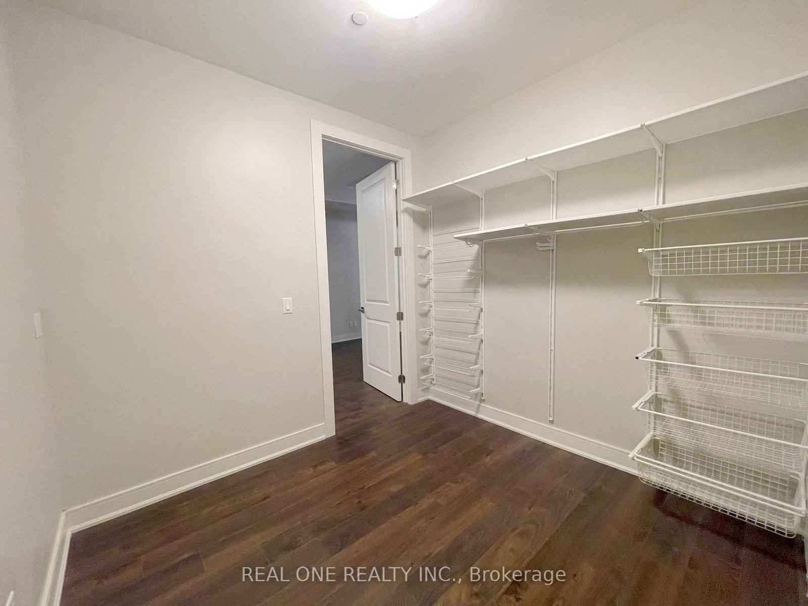 150 Main Street W, Unit 512 thumbnail 13