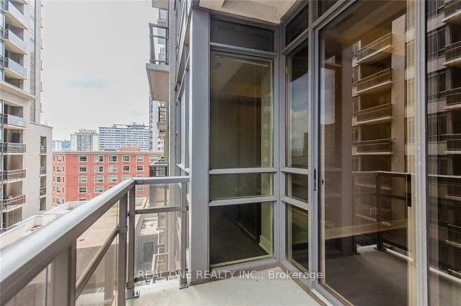 150 Main Street W, Unit 512 thumbnail 16