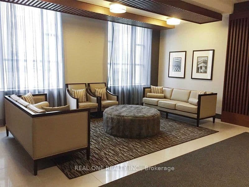 150 Main Street W, Unit 512 thumbnail 25