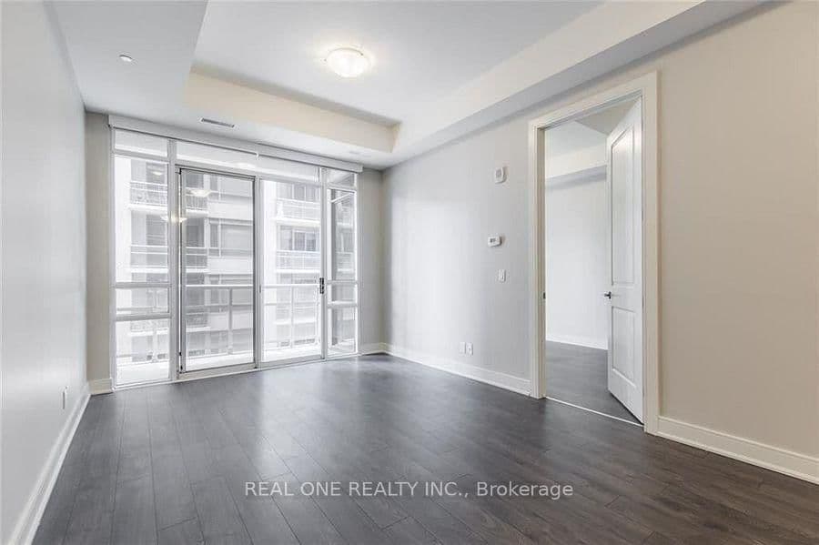 150 Main Street W, Unit 512 thumbnail 6
