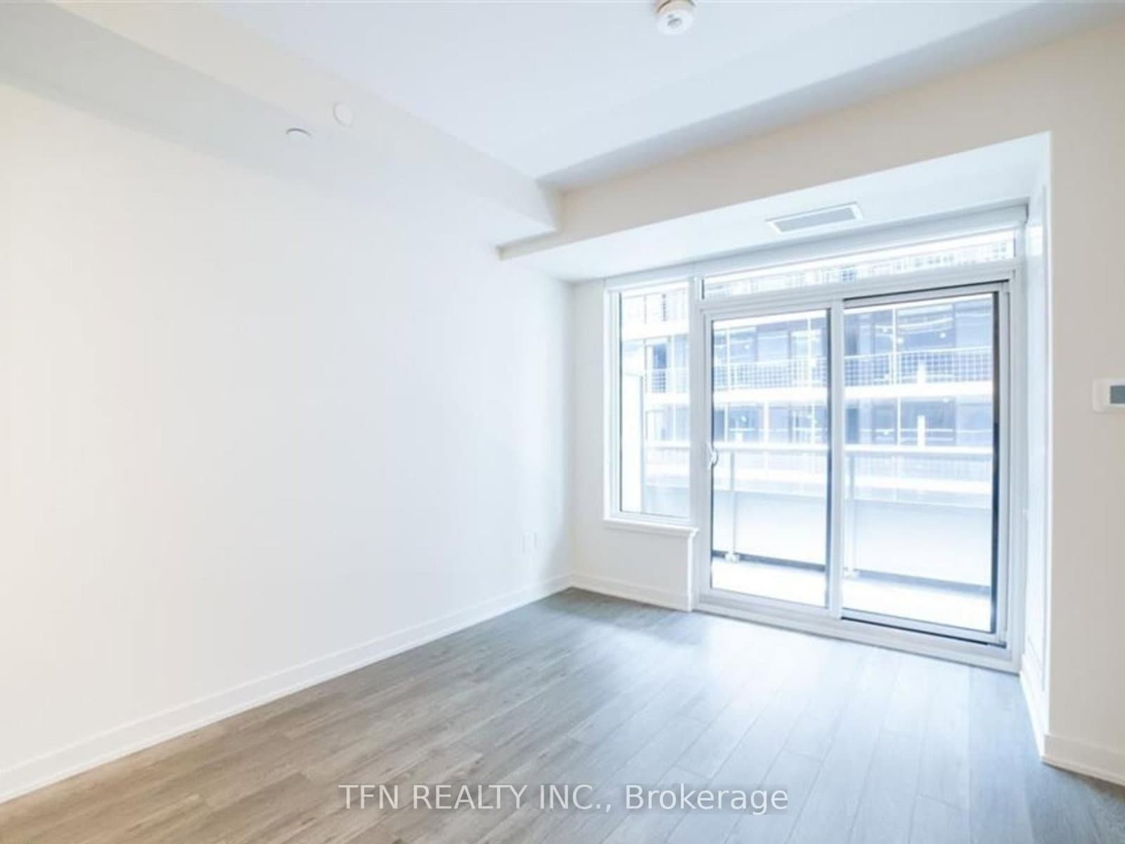 212 King William Street, Unit 910 thumbnail 4