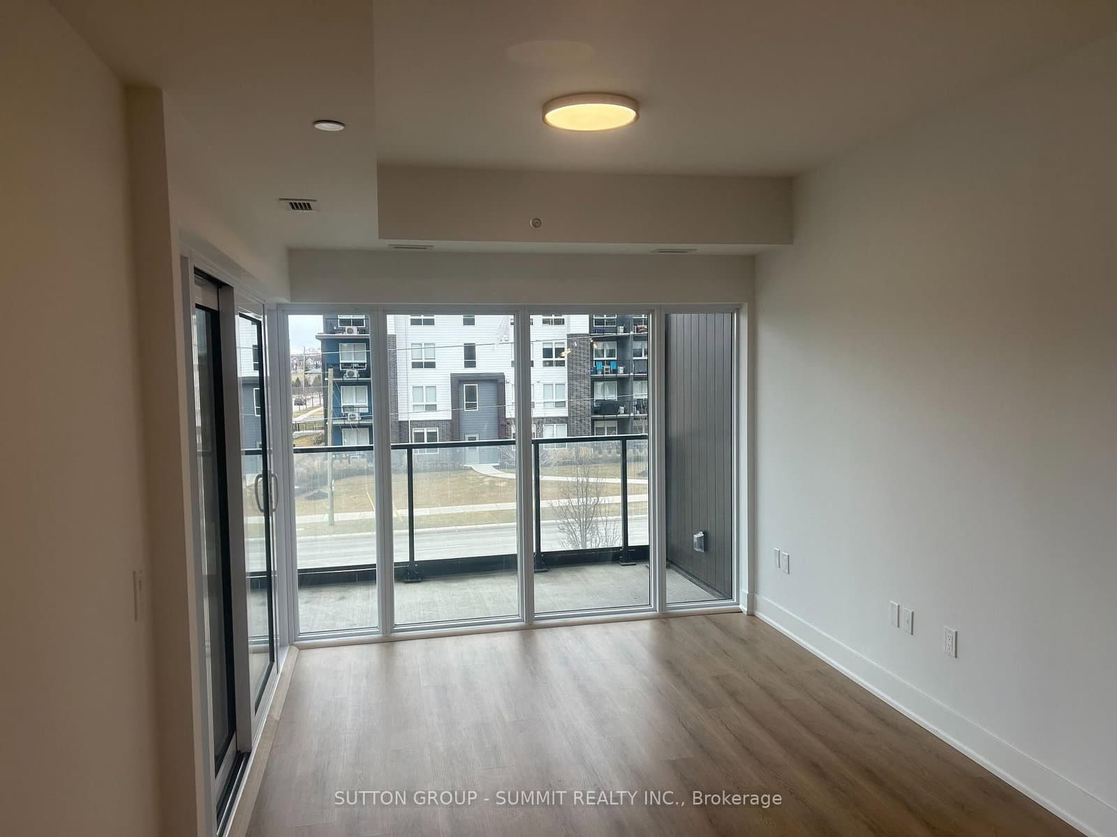 575 Conklin Road E thumbnail 3
