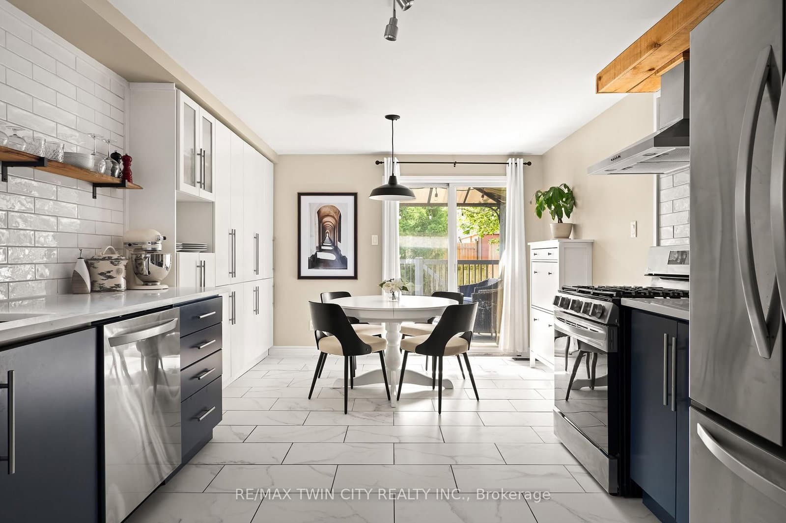 21 Golden Meadow Crescent thumbnail 10