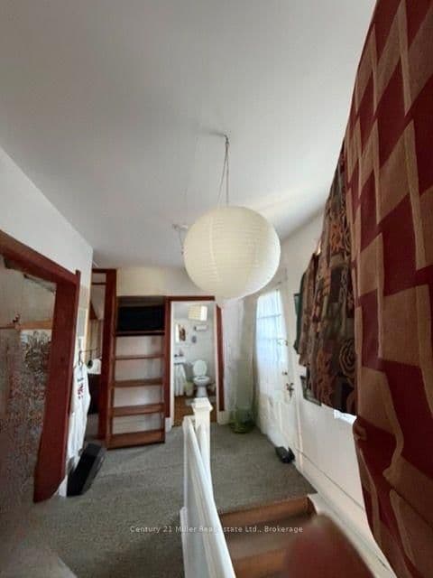 113 King Street N thumbnail 5