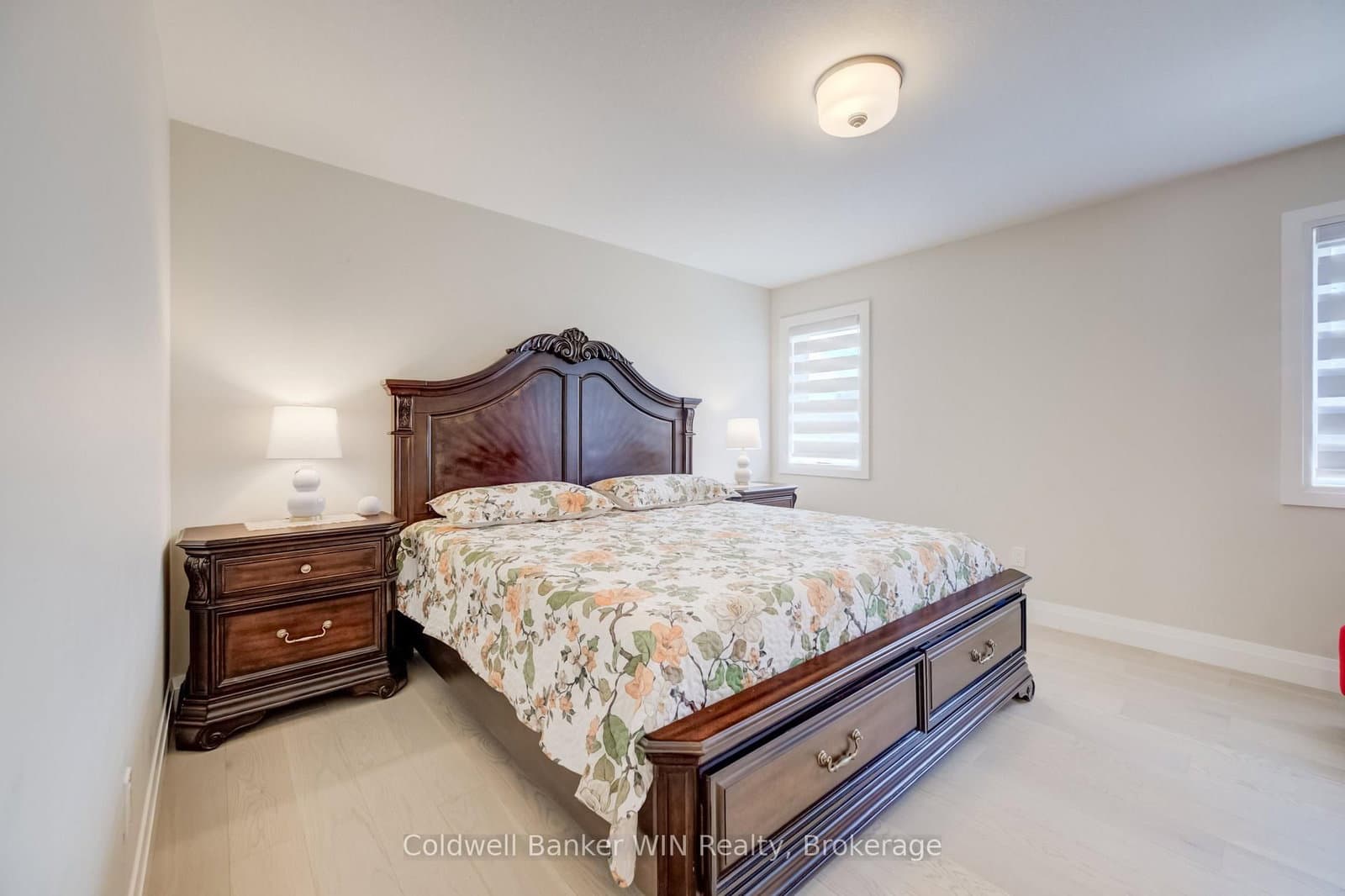 430 Wellington Street E thumbnail 14