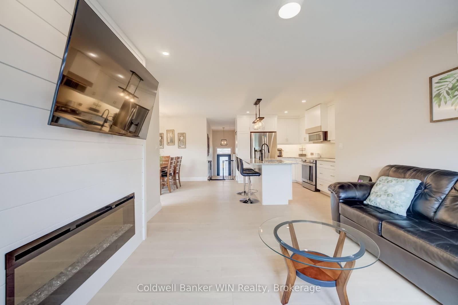 430 Wellington Street E thumbnail 7