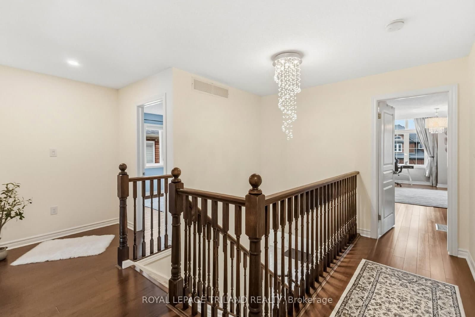 860 Kettleridge Street thumbnail 18
