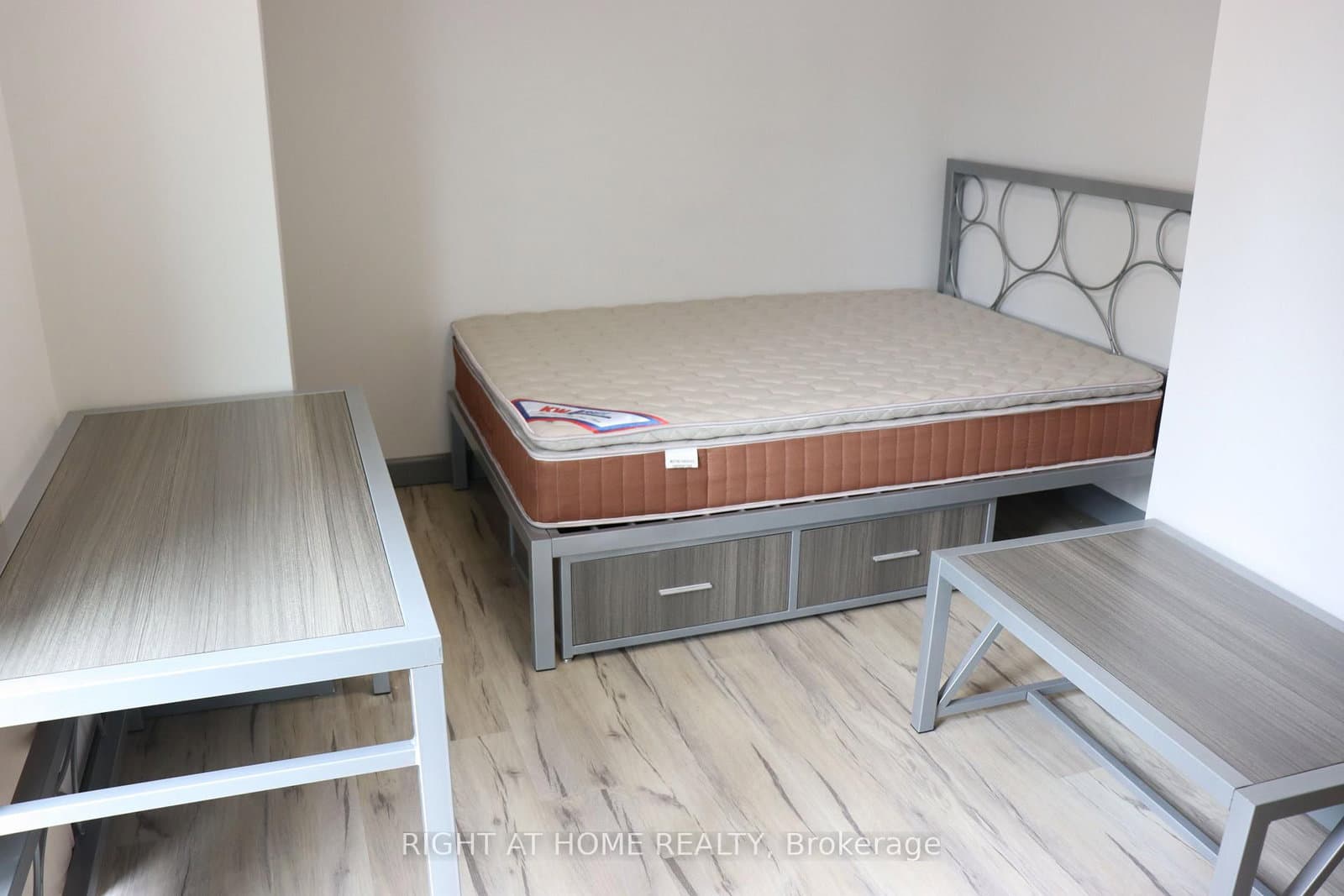 258B Sunview Street, Unit 215 thumbnail 10