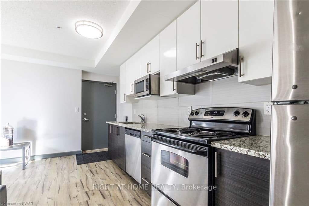 258B Sunview Street, Unit 215 thumbnail 5