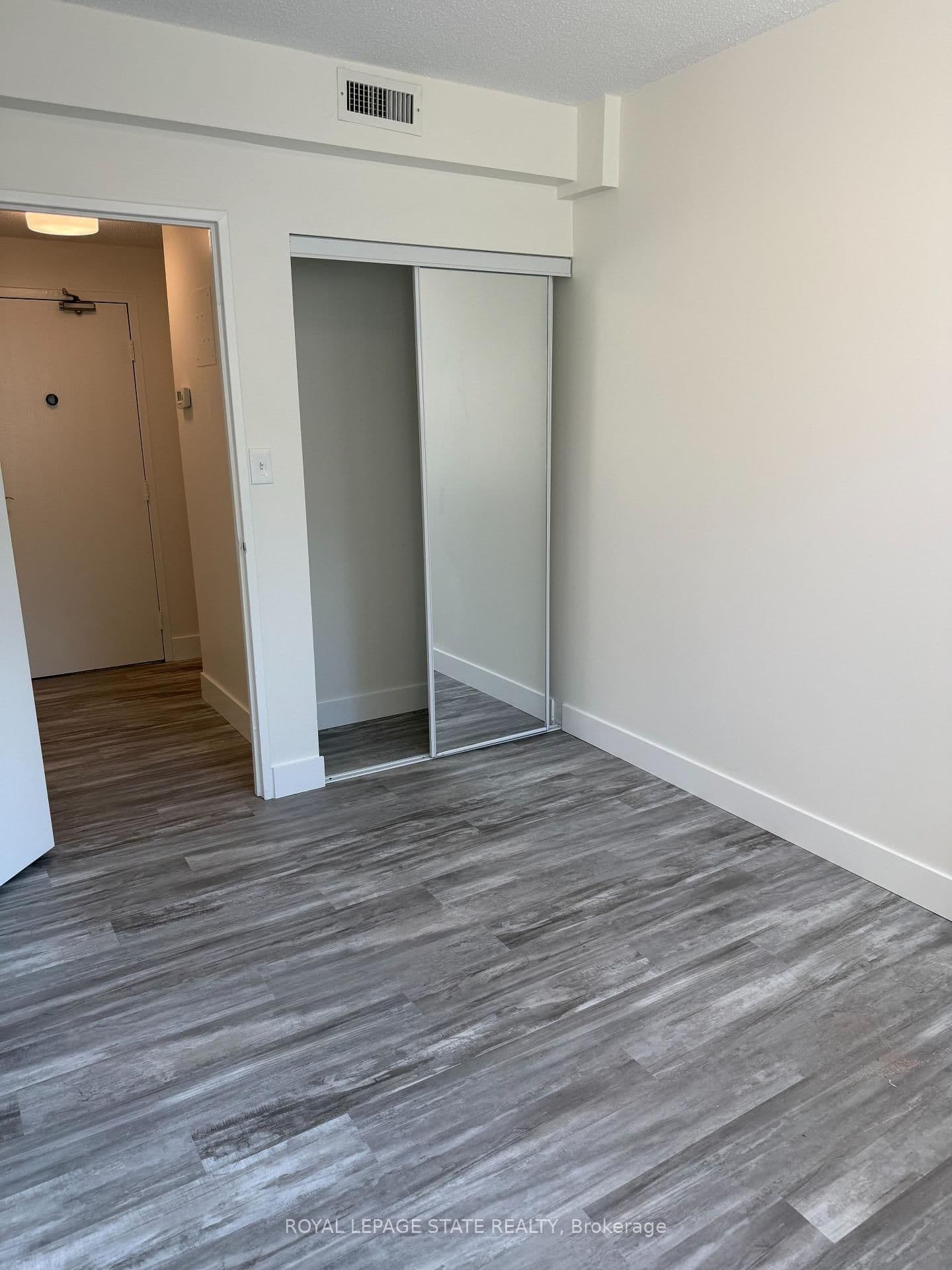 120 Duke Street, Unit 102 thumbnail 12