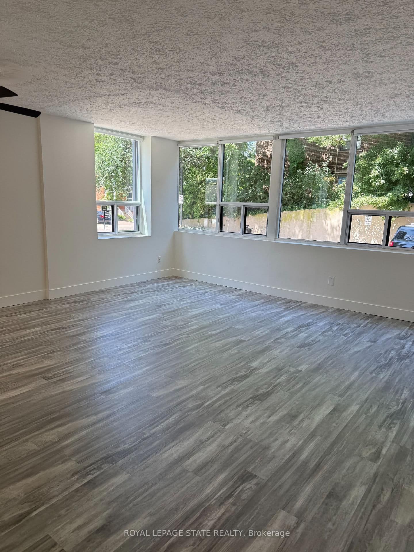 120 Duke Street, Unit 102 thumbnail 14