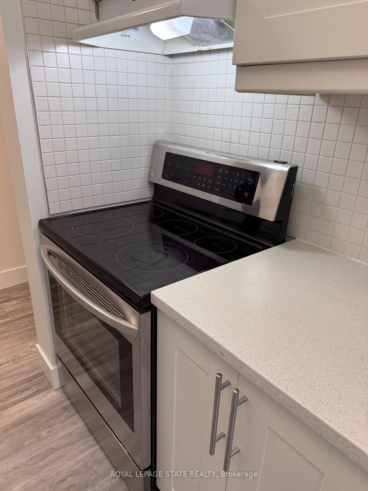 120 Duke Street, Unit 102 thumbnail 8