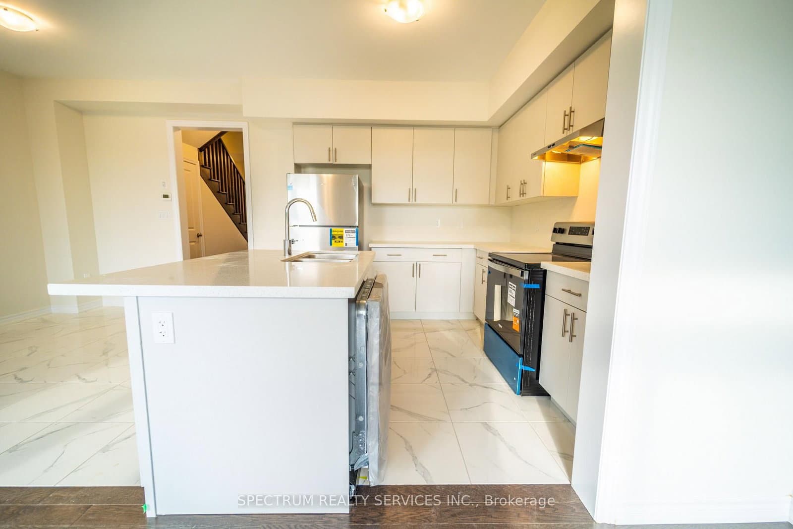 19 Chapman Road thumbnail 43