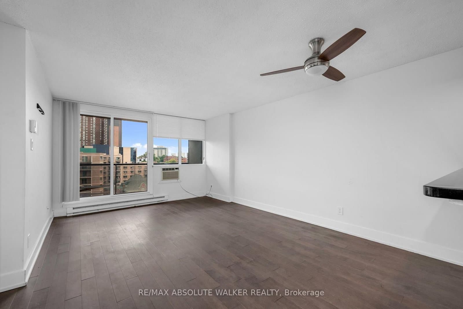 154 Nelson Street, Unit 902 thumbnail 12