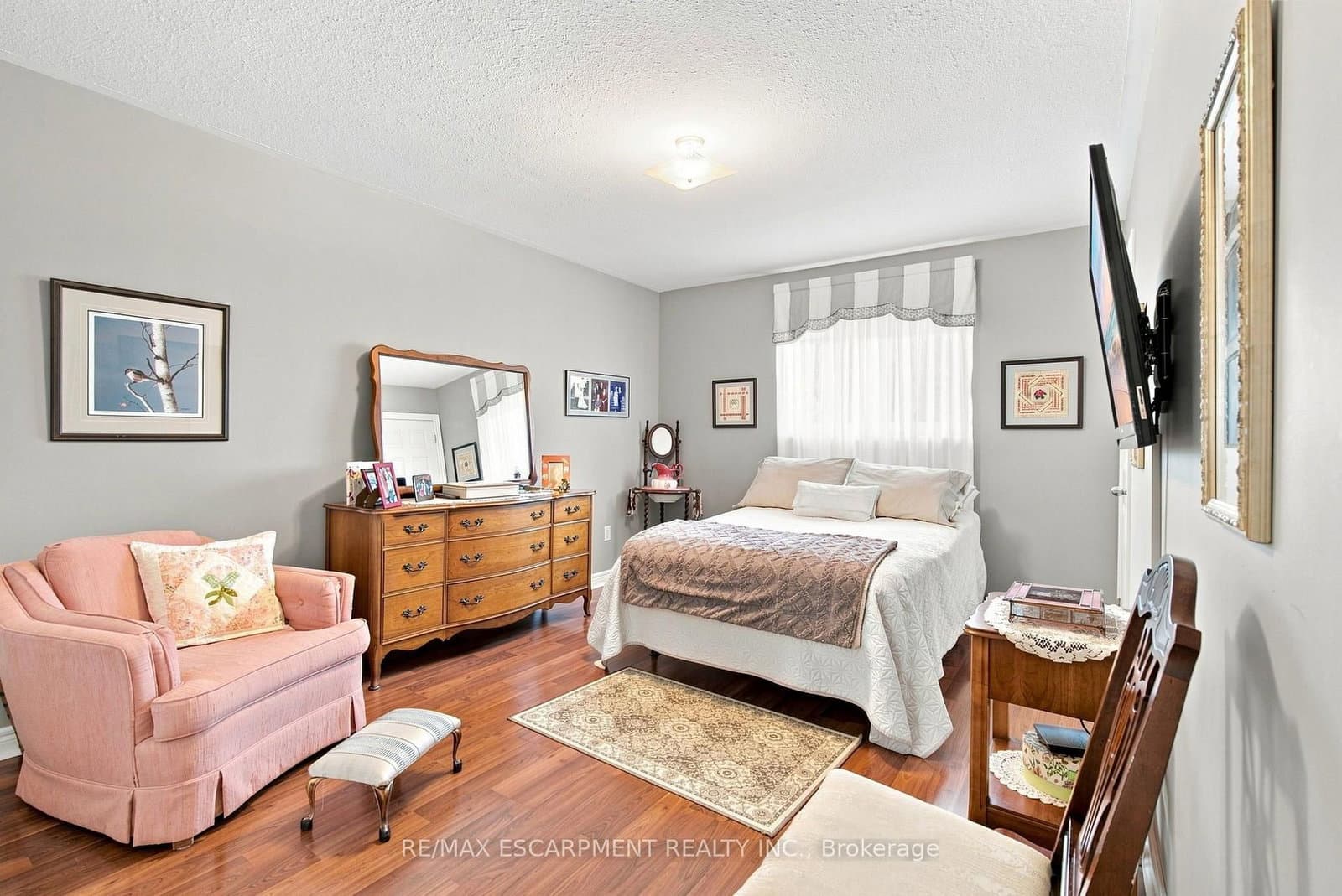 32 Brewster Way thumbnail 12