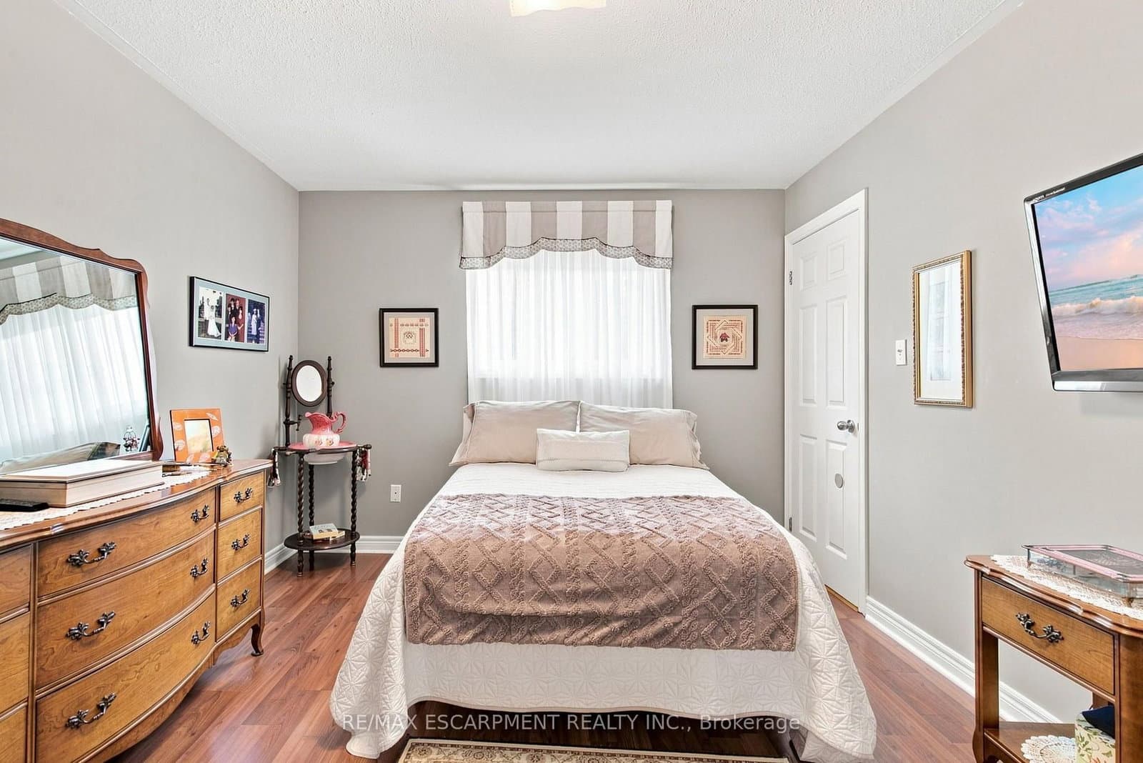 32 Brewster Way thumbnail 13