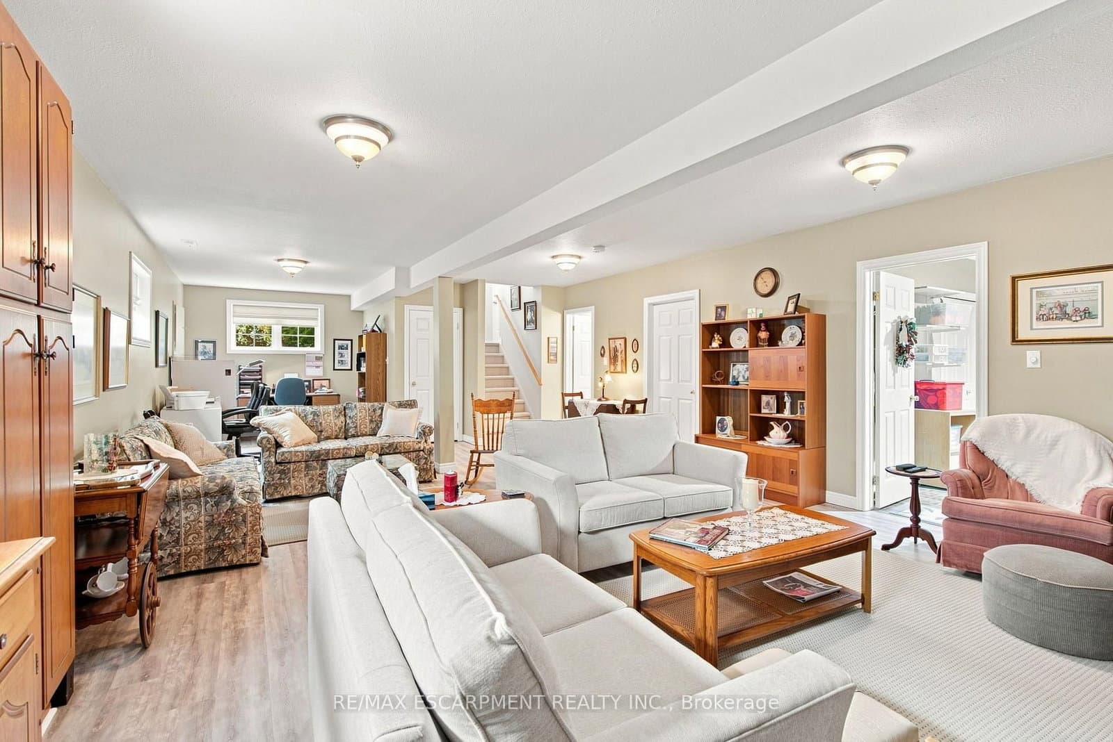 32 Brewster Way thumbnail 19