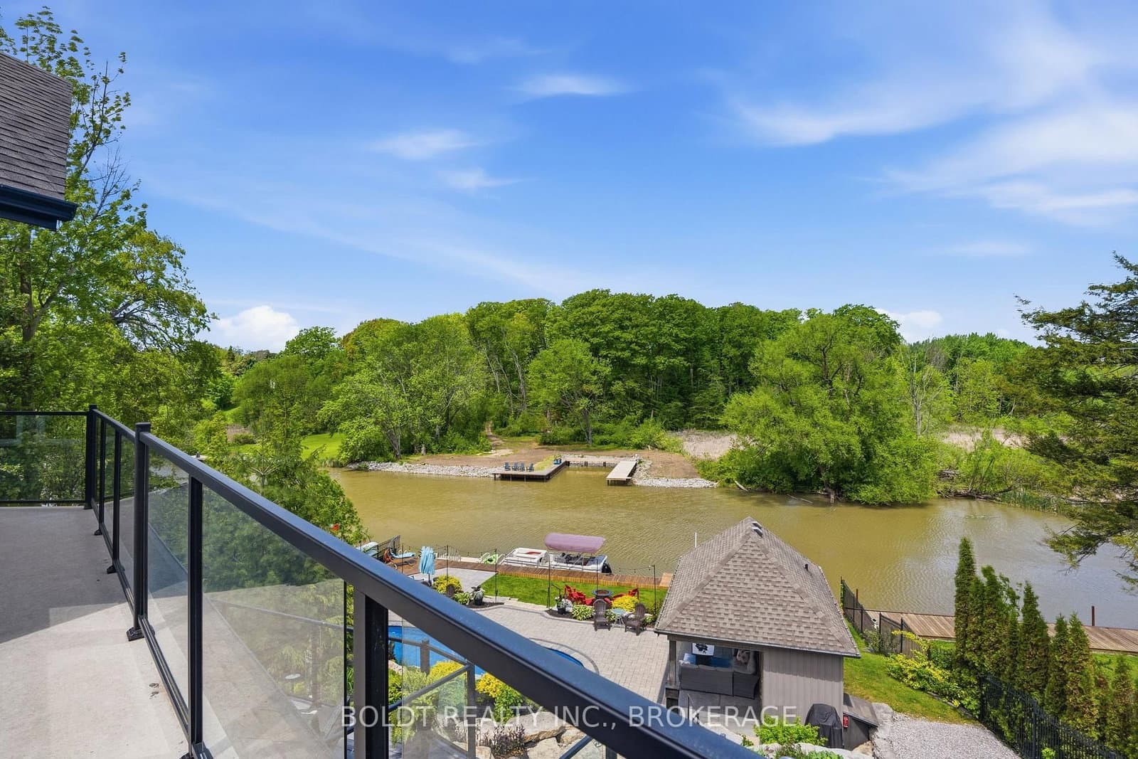 99 Donjon Boulevard thumbnail 36