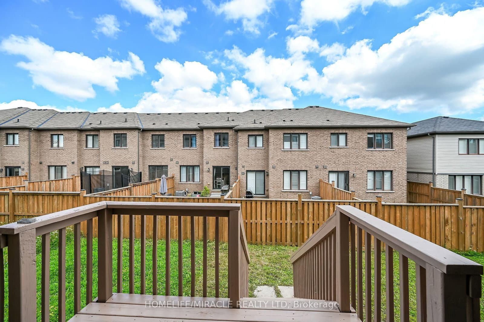 82 Scarletwood Street thumbnail 43