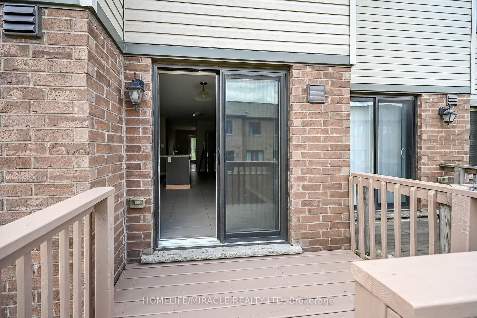 82 Scarletwood Street thumbnail 45
