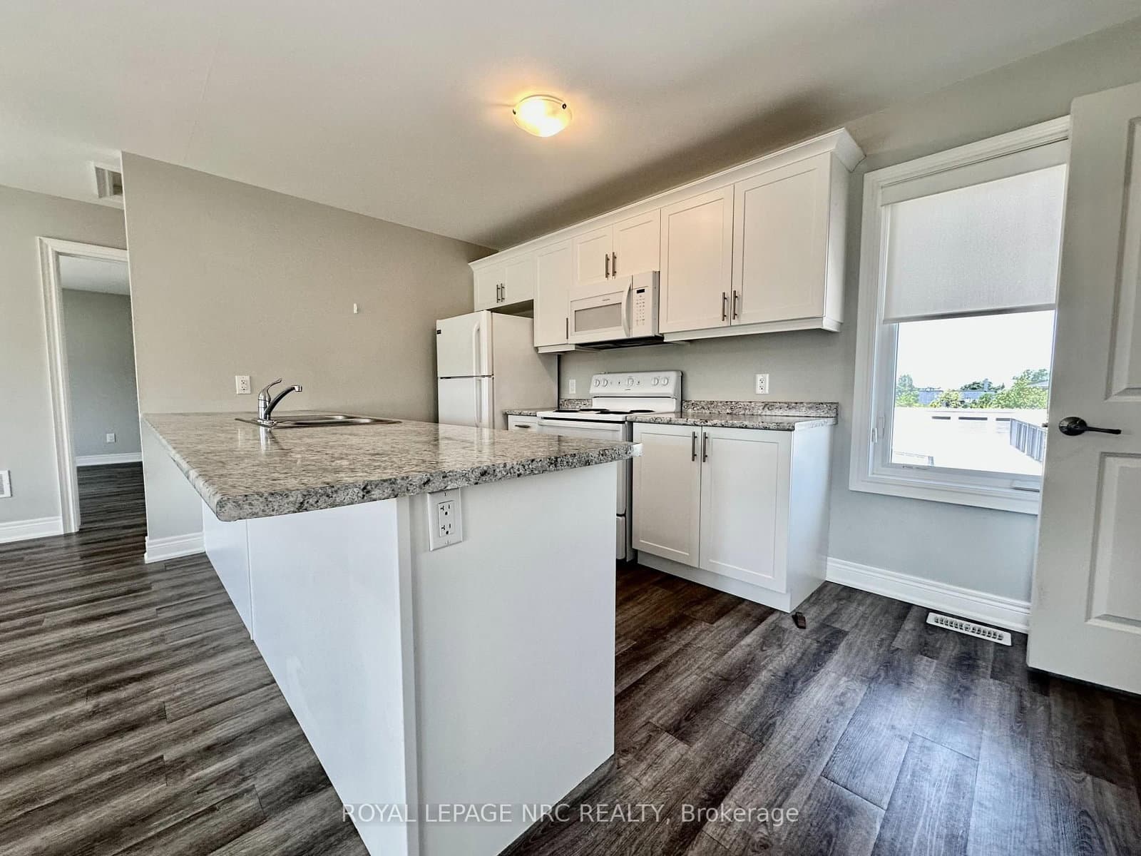 1 Abbot Street, Unit UPPER thumbnail 5