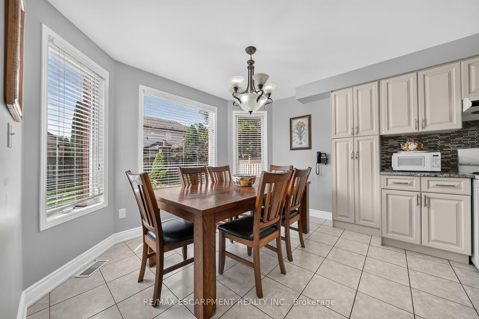 42 Hillgarden Drive thumbnail 21