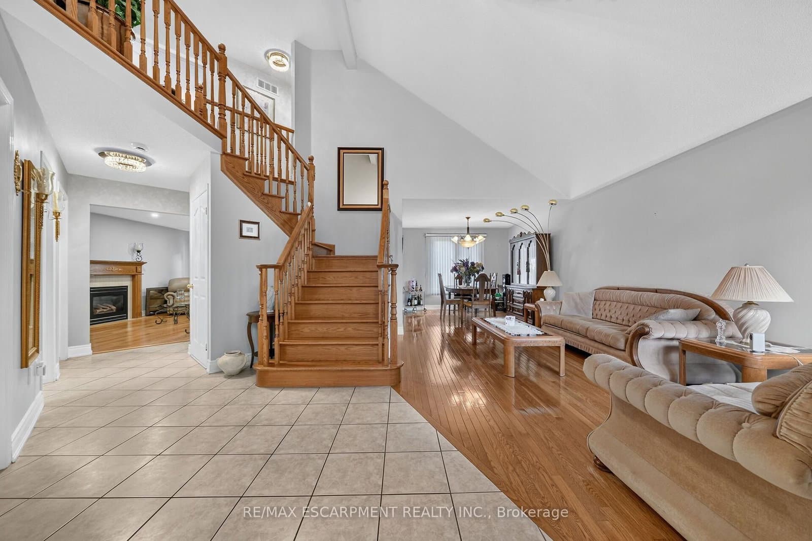 42 Hillgarden Drive thumbnail 3