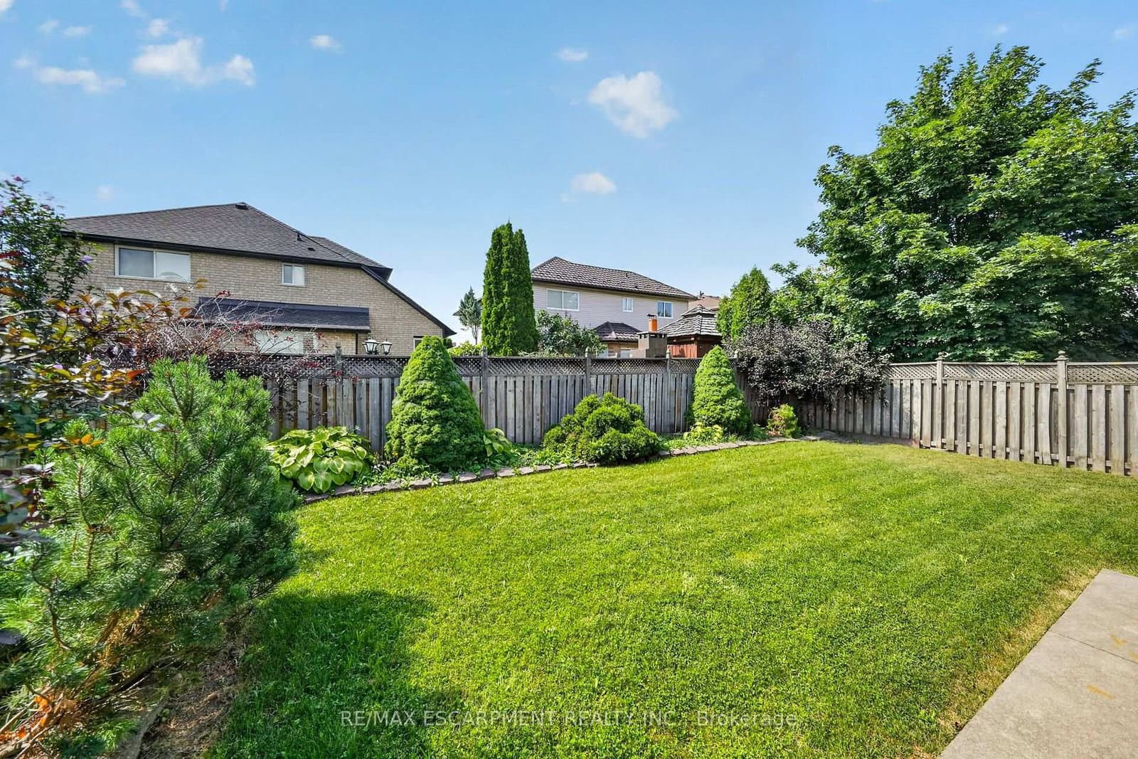42 Hillgarden Drive thumbnail 44