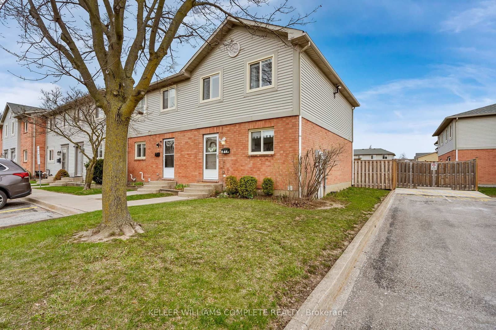 65 Dorchester Boulevard, Unit 61 thumbnail 2