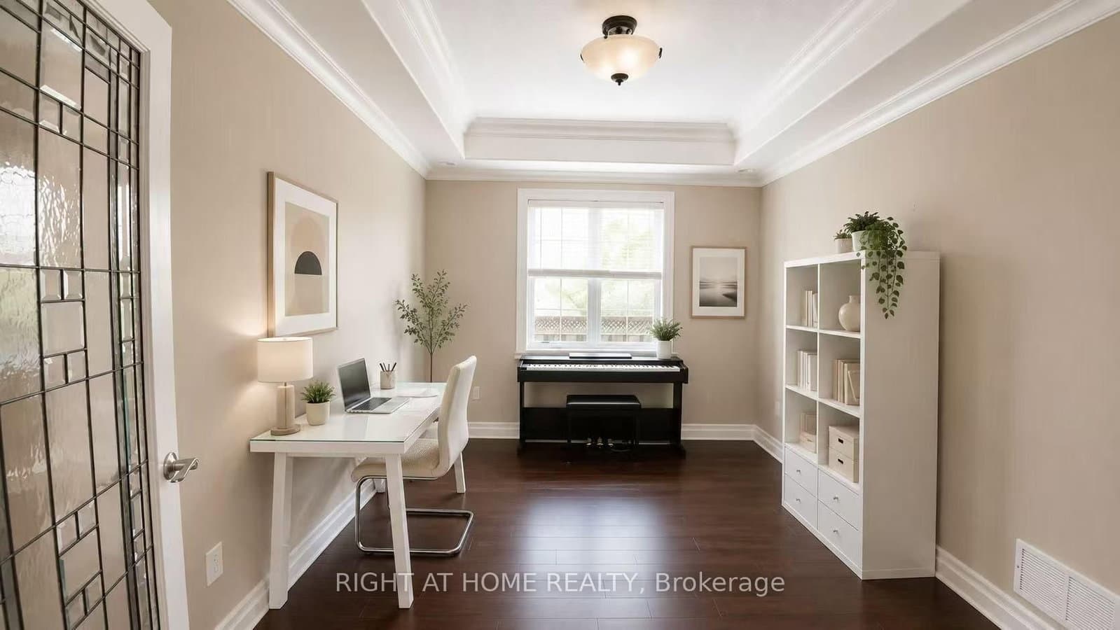 882 Kettleridge Street thumbnail 3