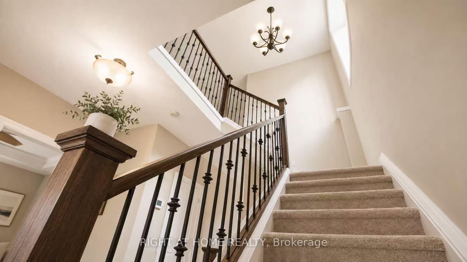 882 Kettleridge Street thumbnail 6