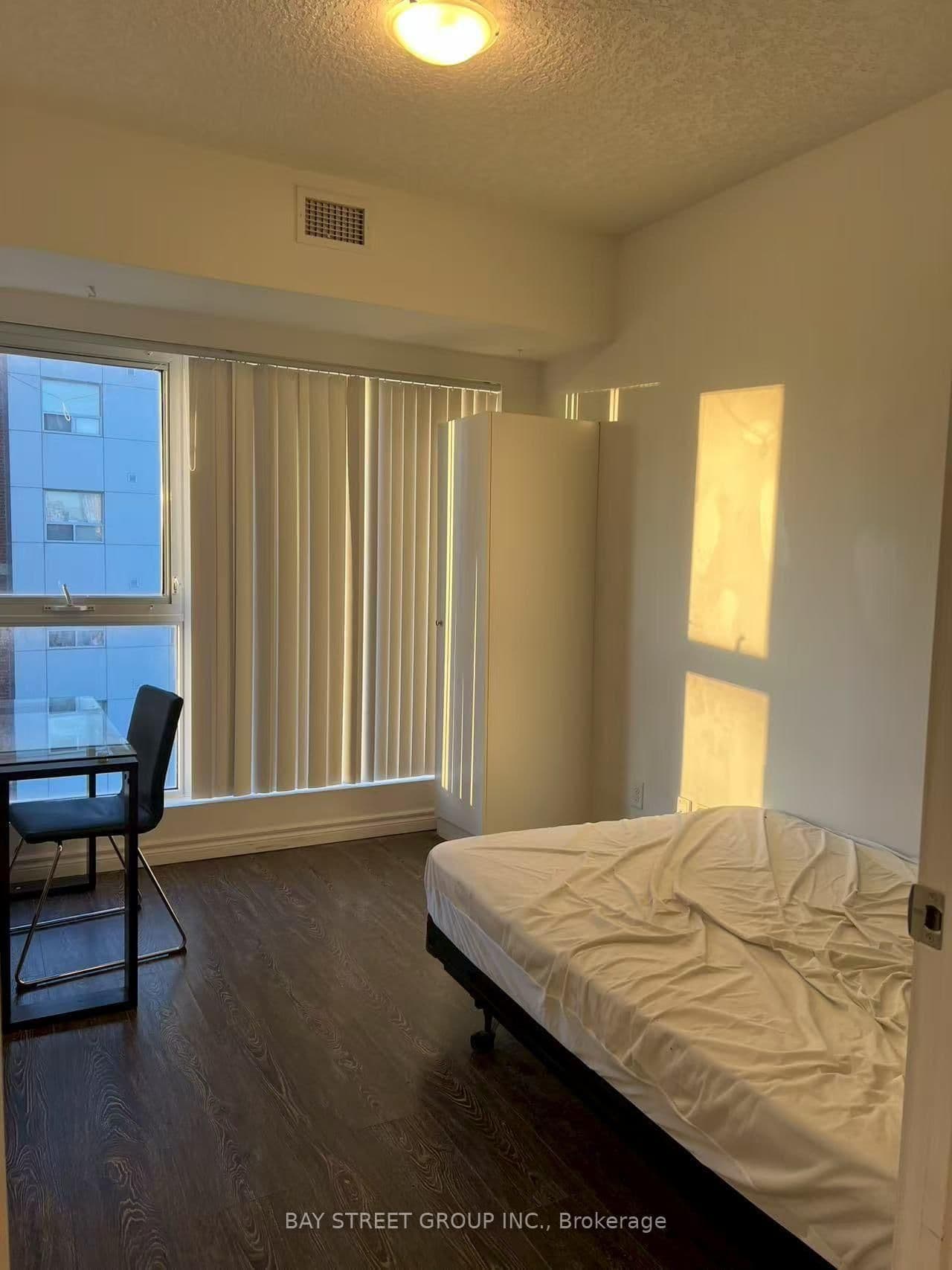158 King Street N, Unit 507 thumbnail 3