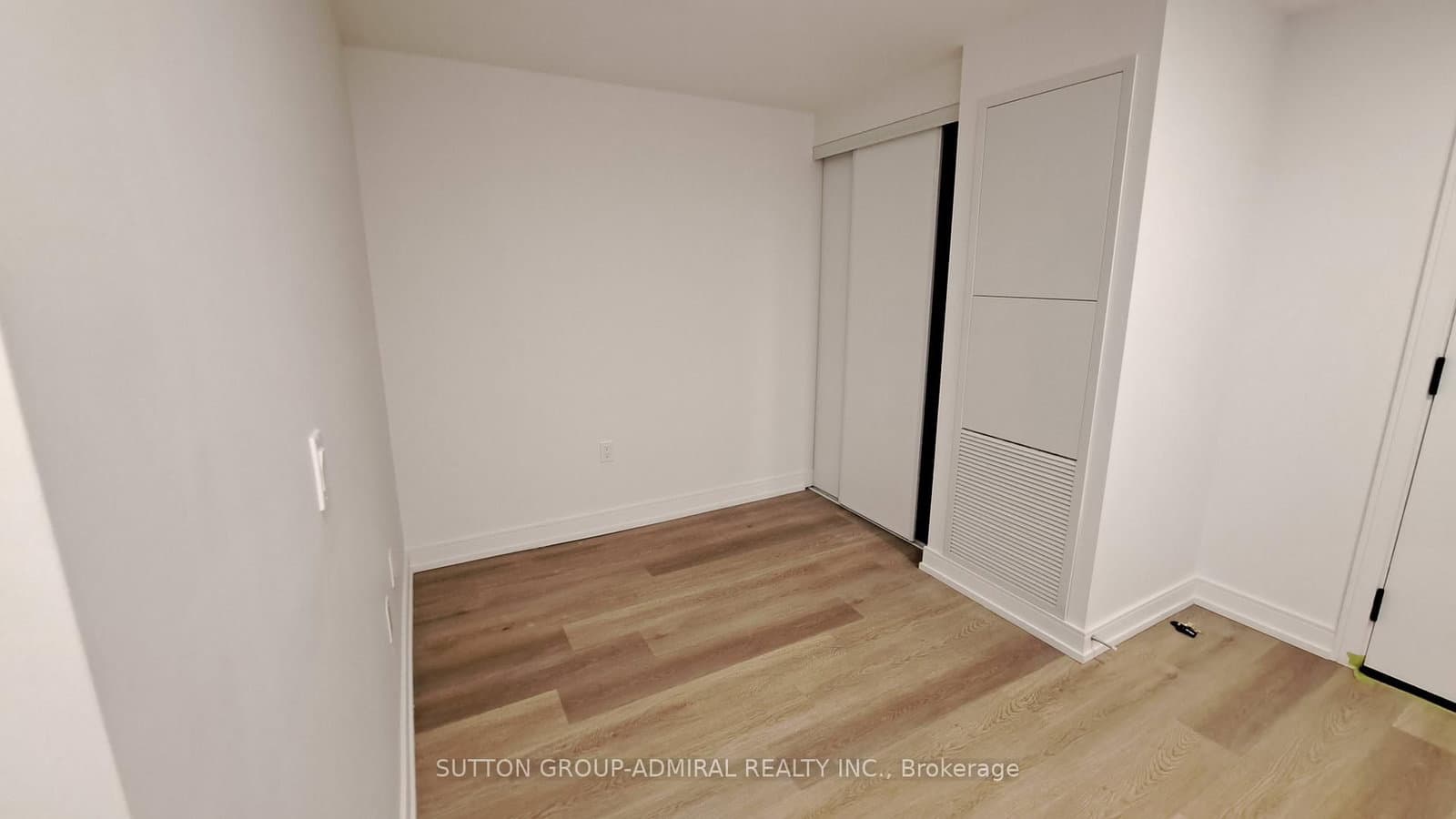 1 Jarvis Street, Unit 506 thumbnail 10