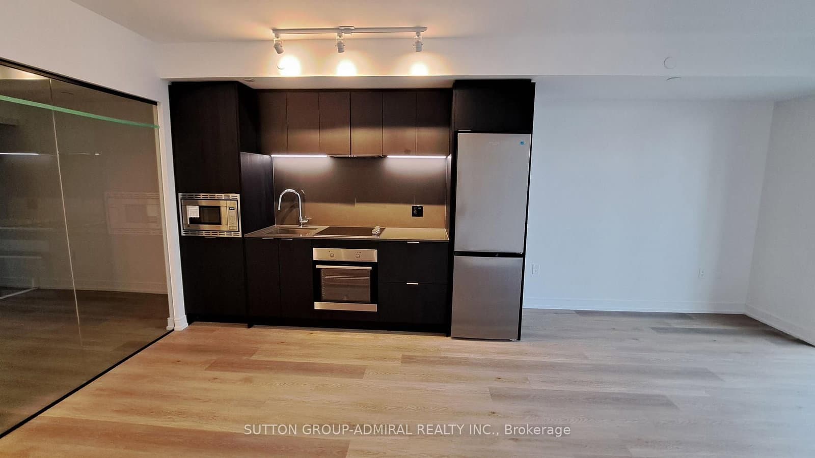 1 Jarvis Street, Unit 506 thumbnail 5