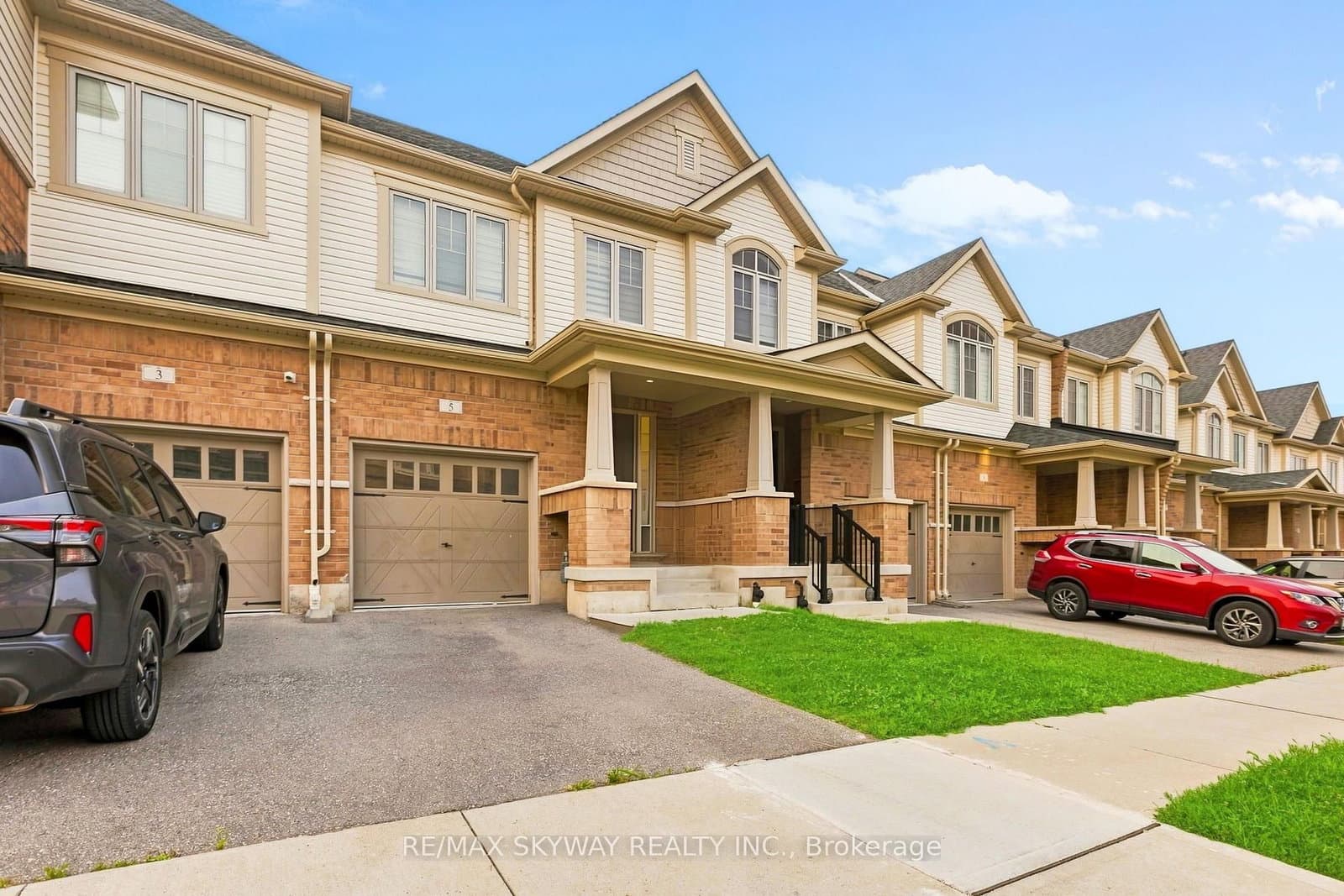 5 Gloria Street N - Image 1