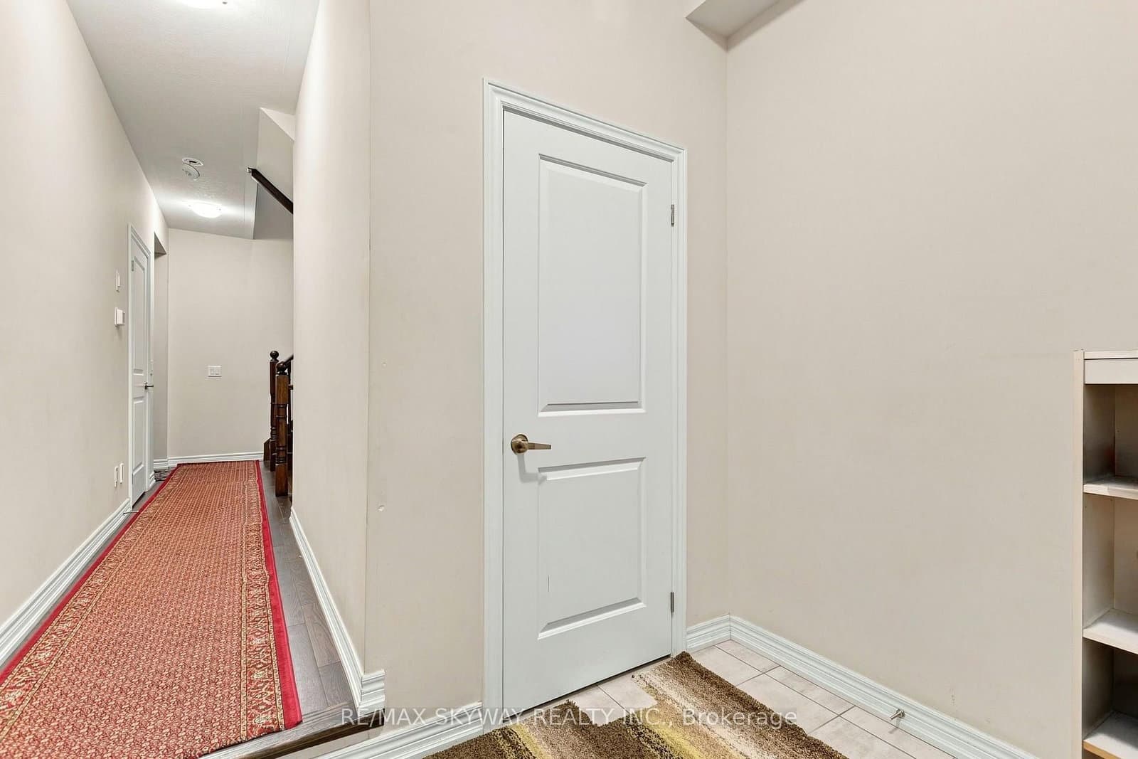 5 Gloria Street N thumbnail 9