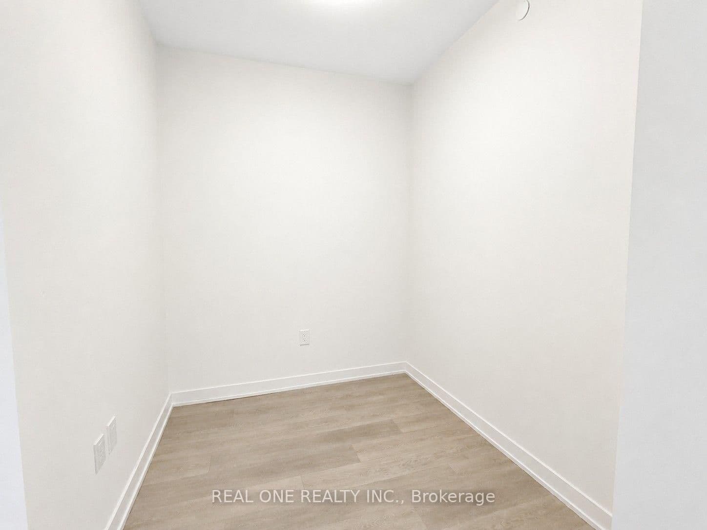 212 King Williams Street, Unit 1206 thumbnail 9