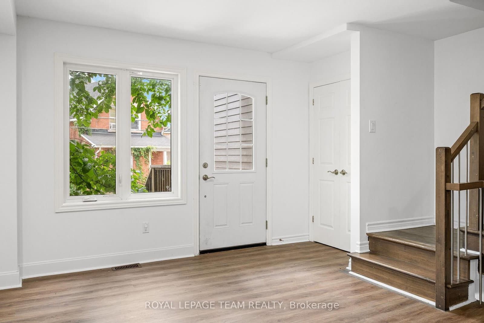253 Deschamps Avenue thumbnail 2