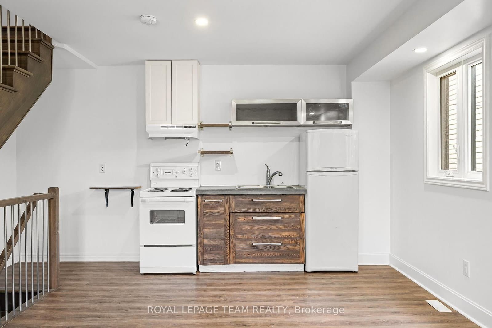 253 Deschamps Avenue thumbnail 5