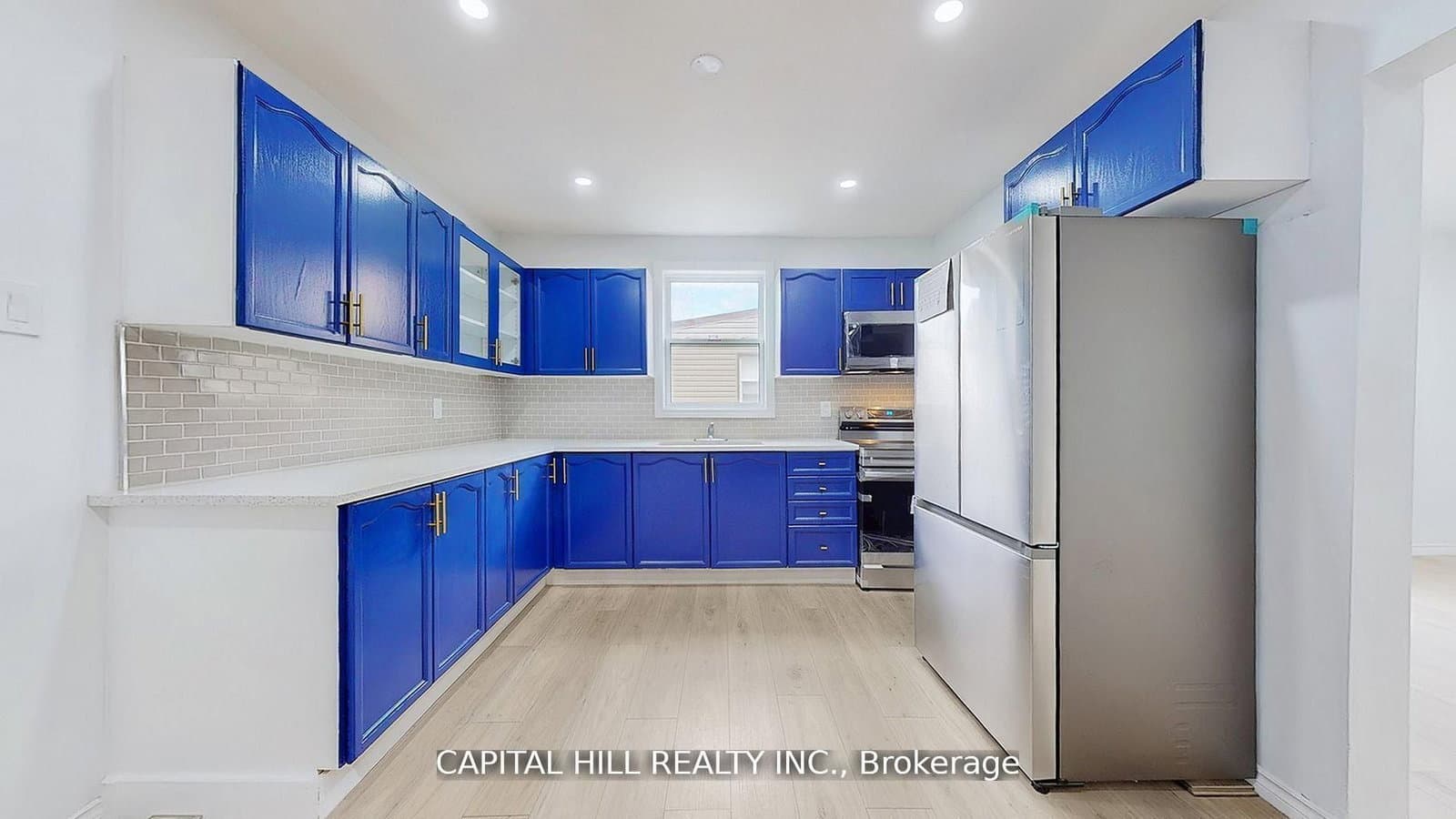 160 Picton Street E thumbnail 12