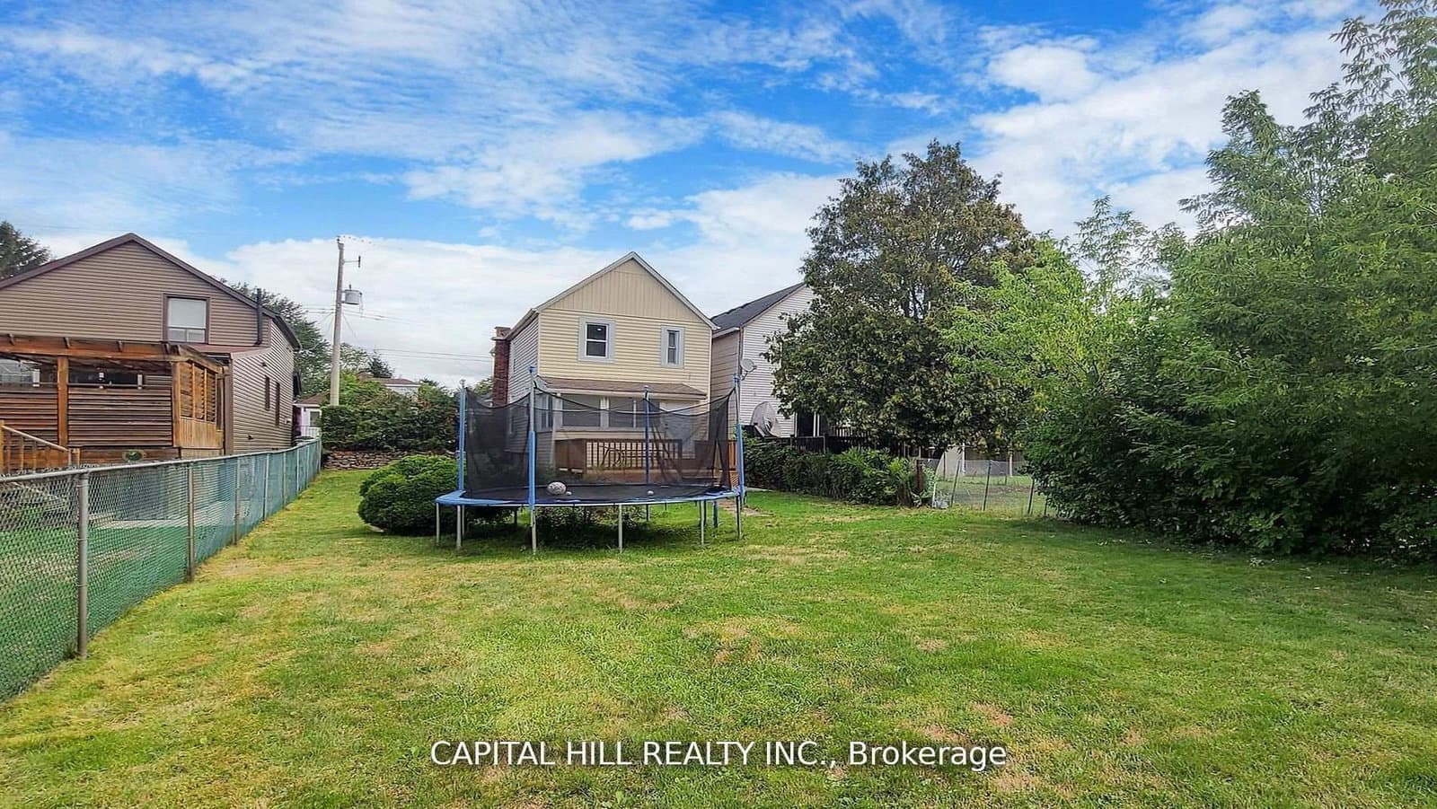 160 Picton Street E thumbnail 40
