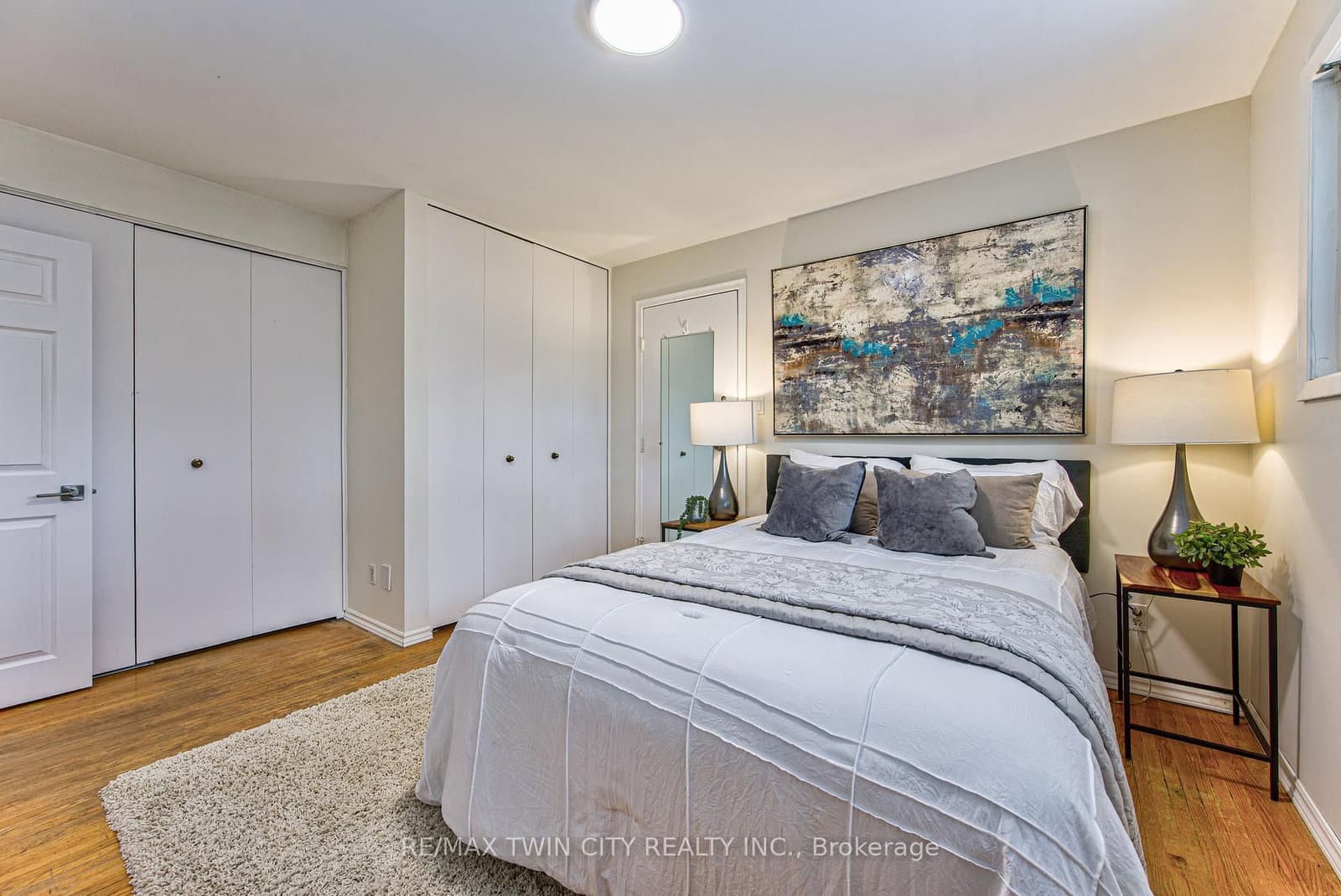 104 Springbank Crescent thumbnail 19