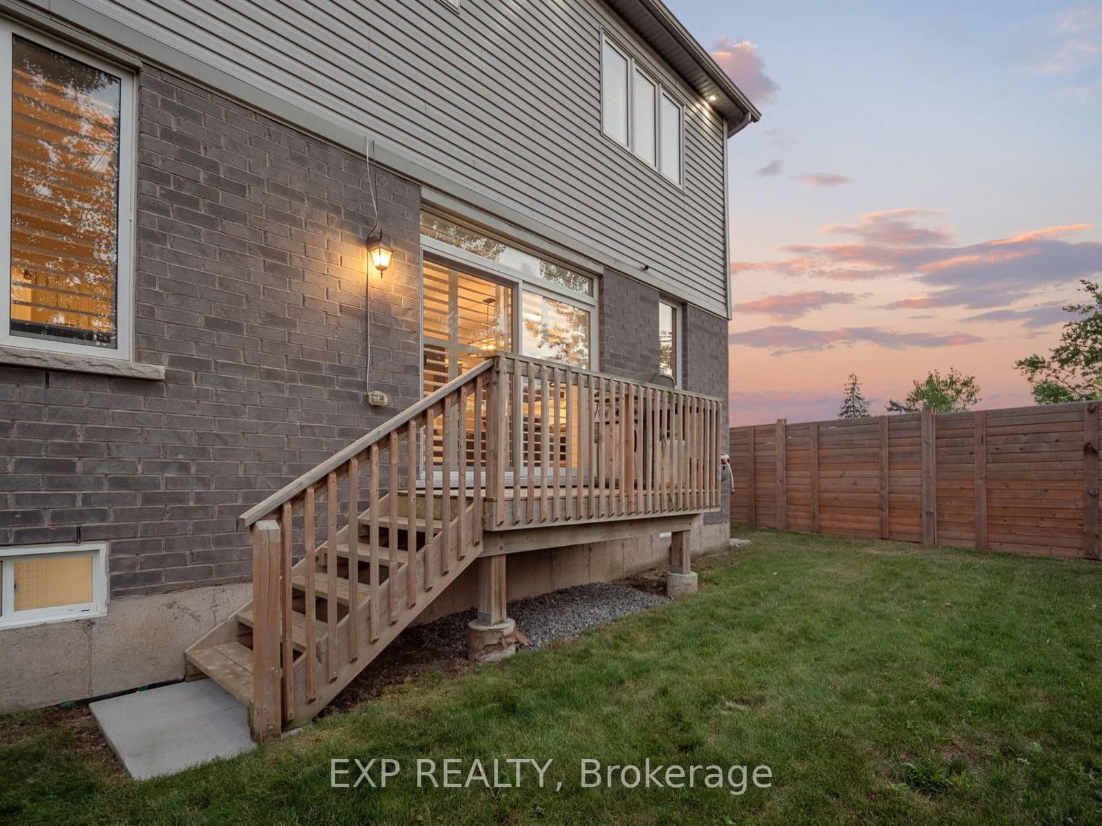62 Esther Crescent thumbnail 44