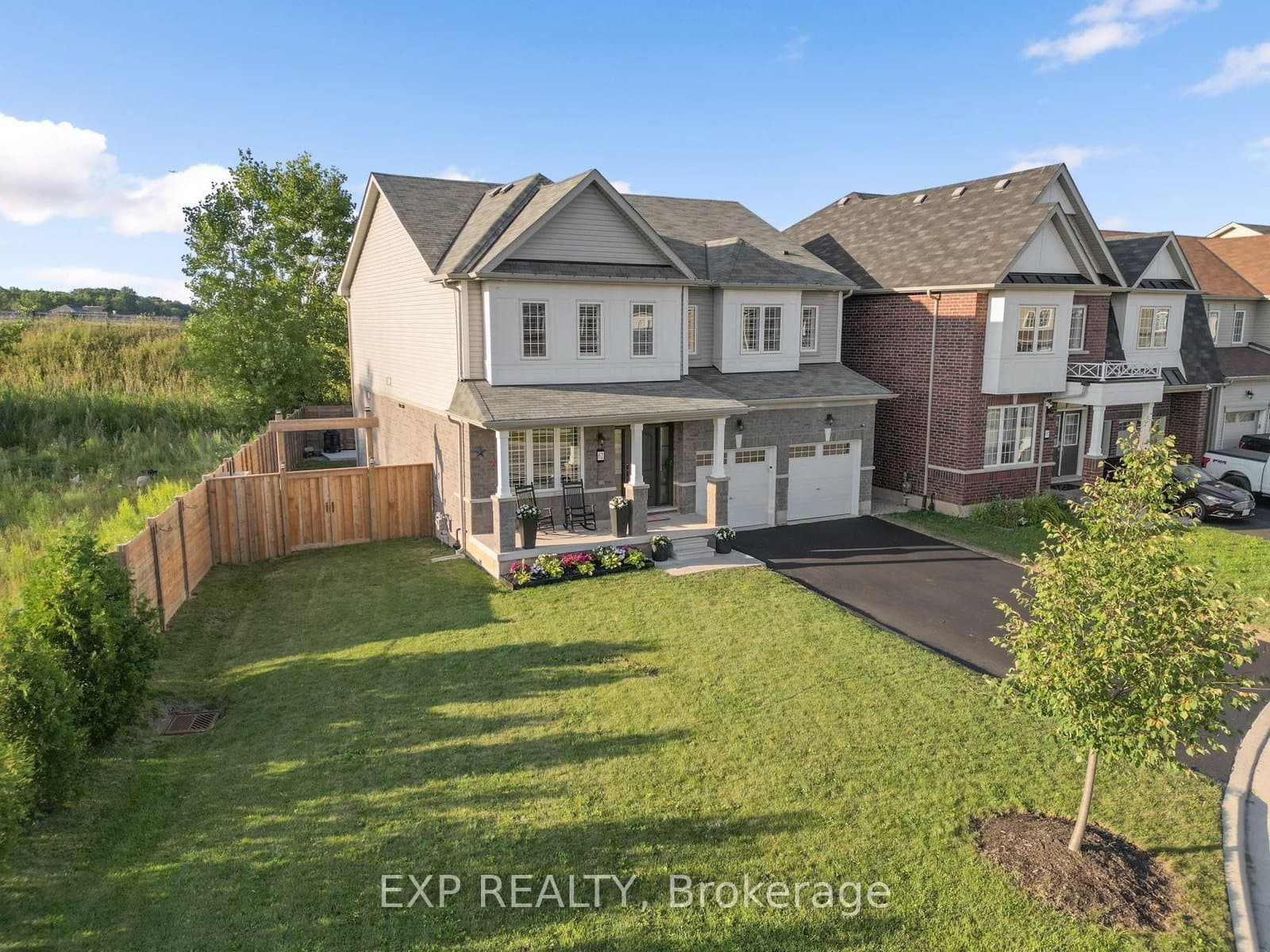 62 Esther Crescent thumbnail 5