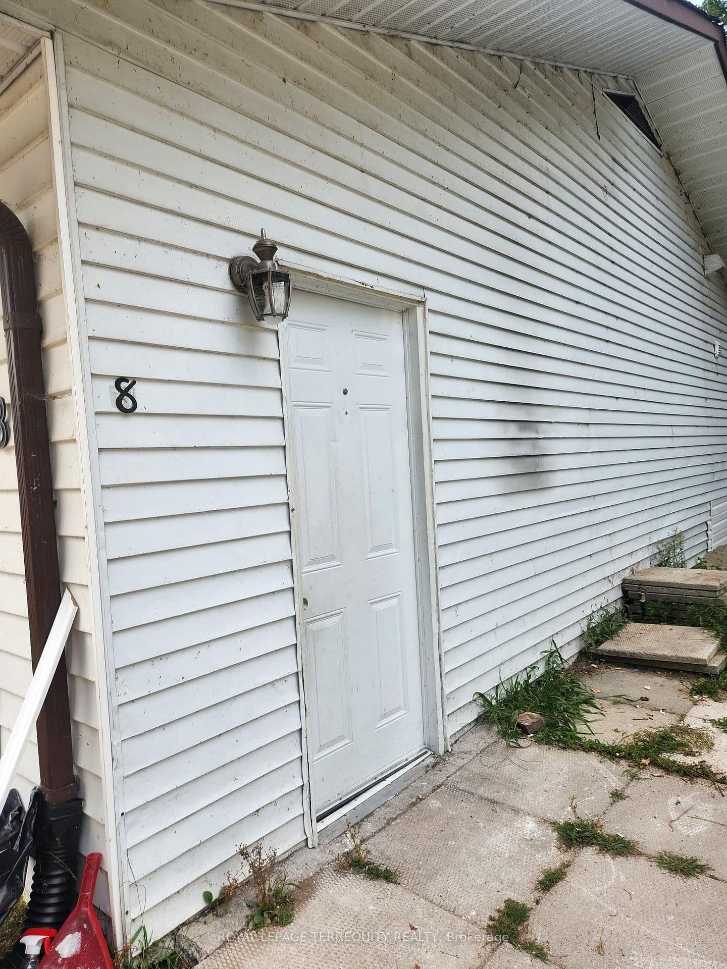 550 Lakeshore Drive, Unit 8 thumbnail 7