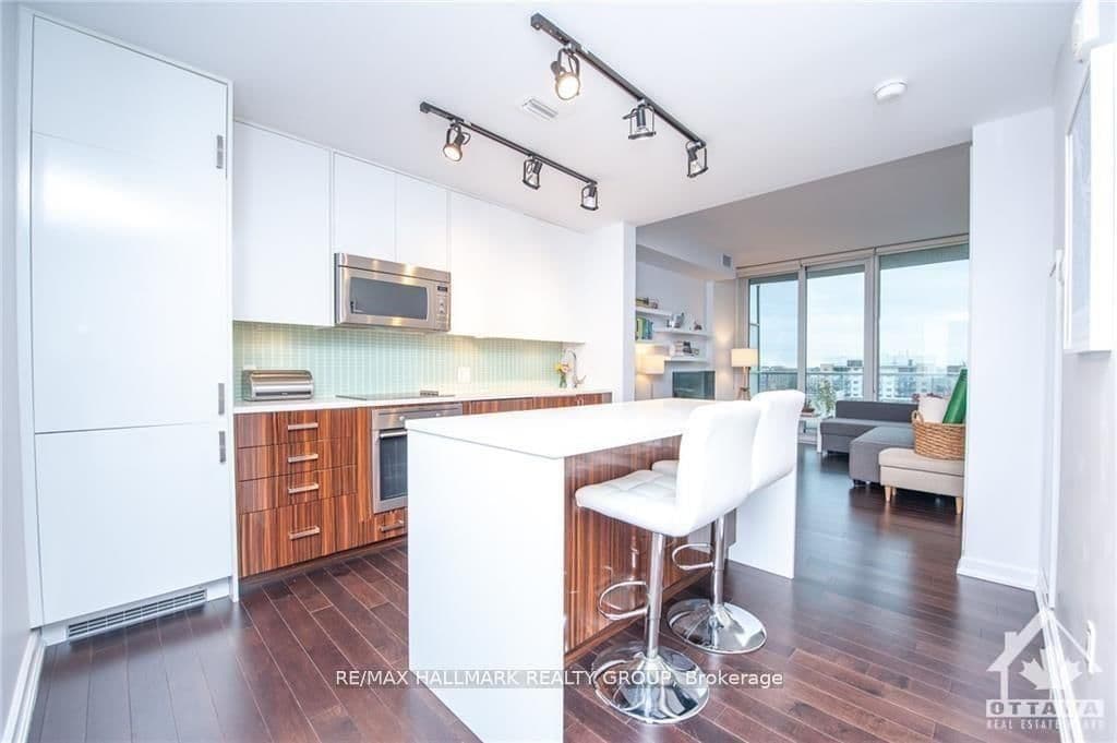 300 Lisgar Street W, Unit 1105 thumbnail 5